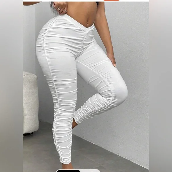 White pants - Picture 1 of 1